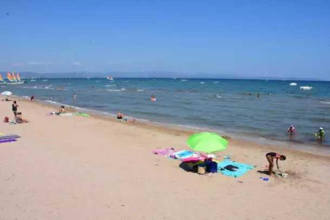 4 Etoiles - Eebaeh Hyeres
